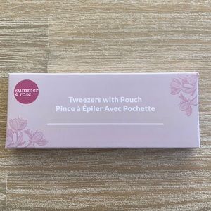 Floral tweezer and pouch